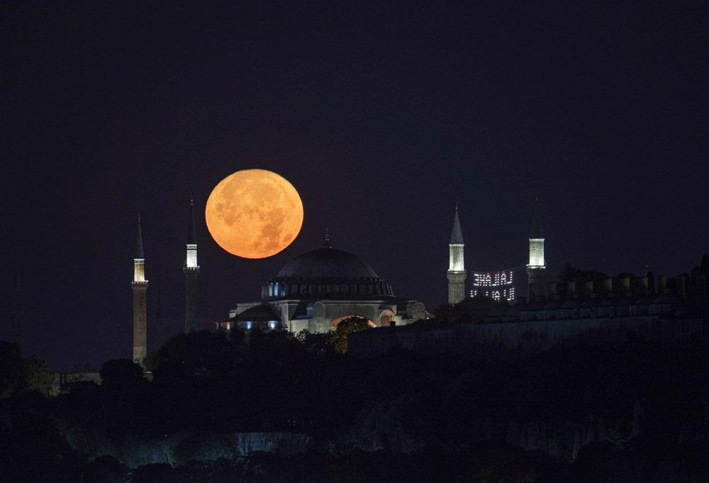 Photo of İstanbul’da “Süper Ay” manzaraları
